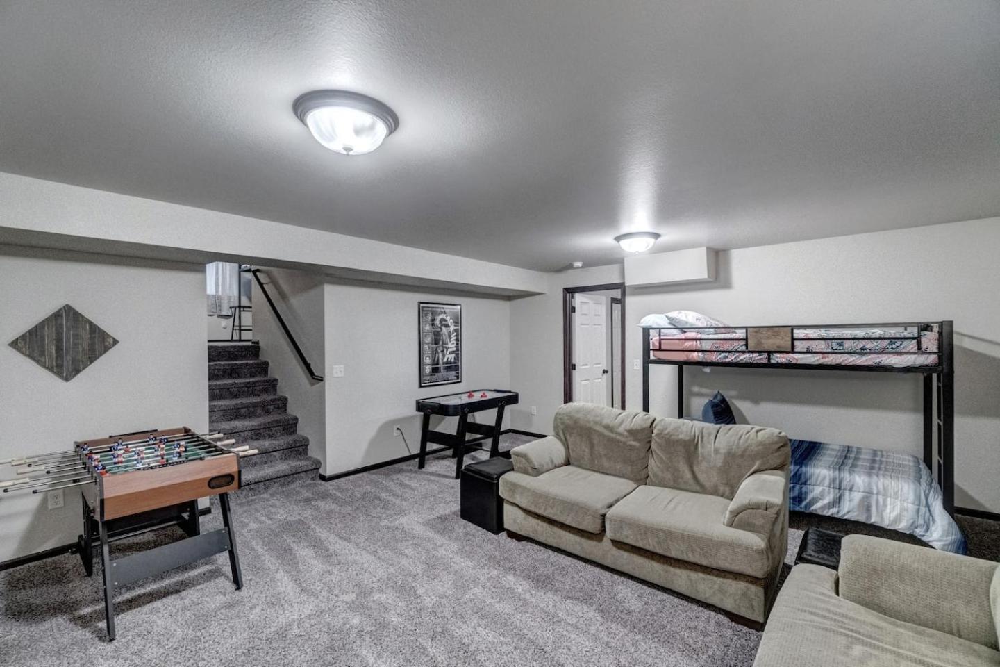 Family Friendly, Locally Owned, Home On A Hill! Rapid City Extérieur photo
