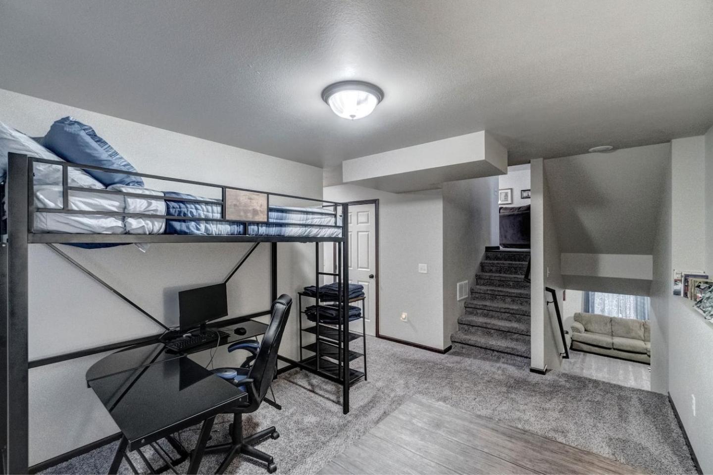 Family Friendly, Locally Owned, Home On A Hill! Rapid City Extérieur photo