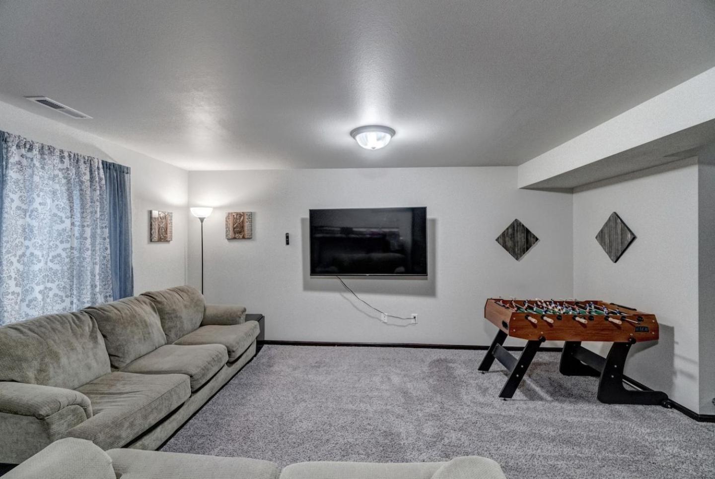 Family Friendly, Locally Owned, Home On A Hill! Rapid City Extérieur photo