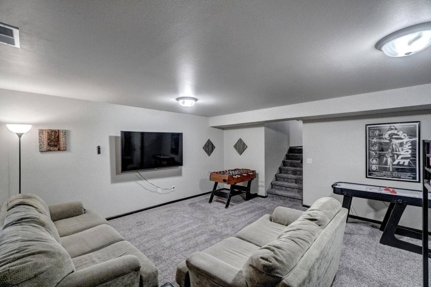 Family Friendly, Locally Owned, Home On A Hill! Rapid City Extérieur photo