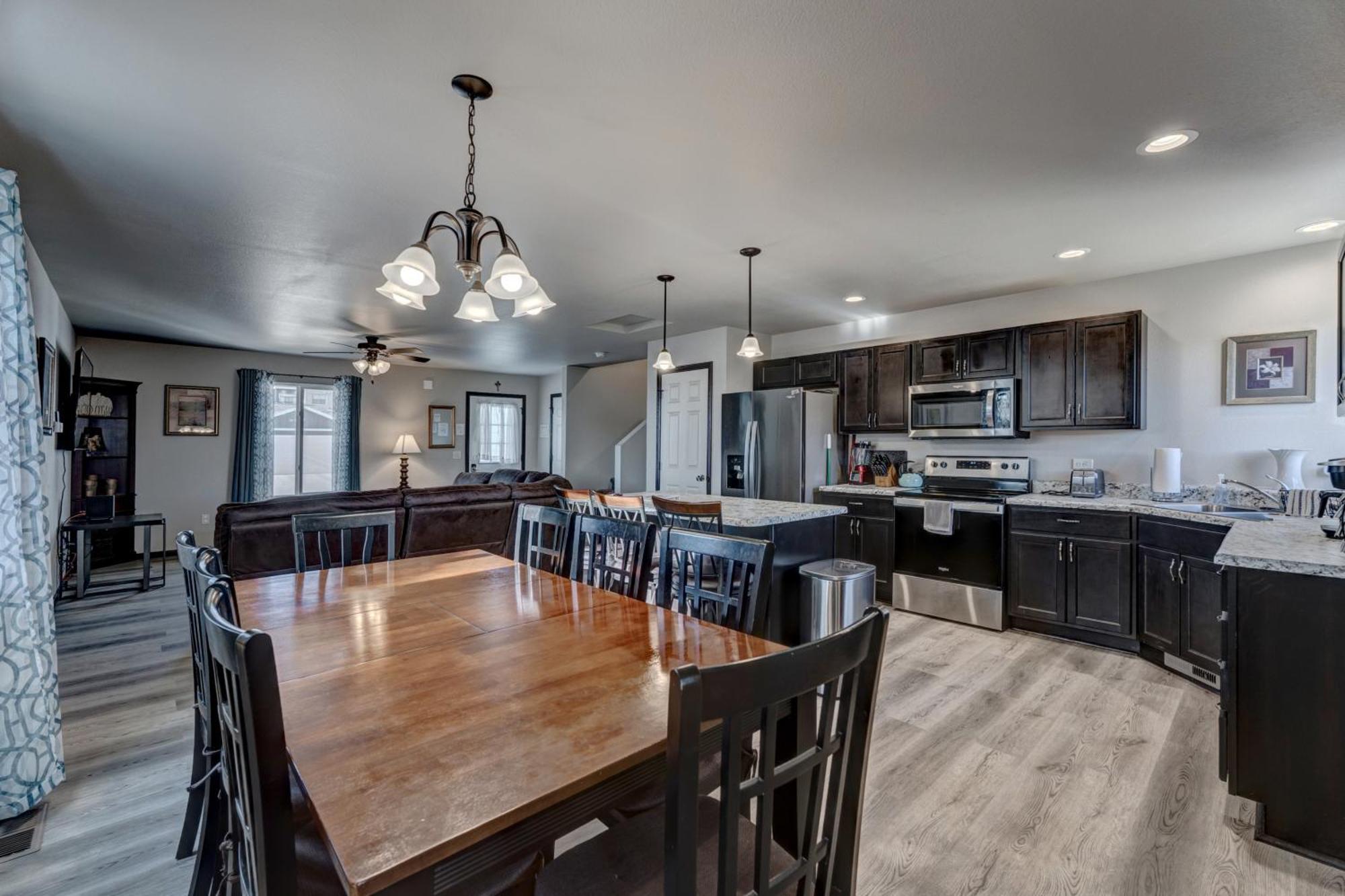 Family Friendly, Locally Owned, Home On A Hill! Rapid City Extérieur photo