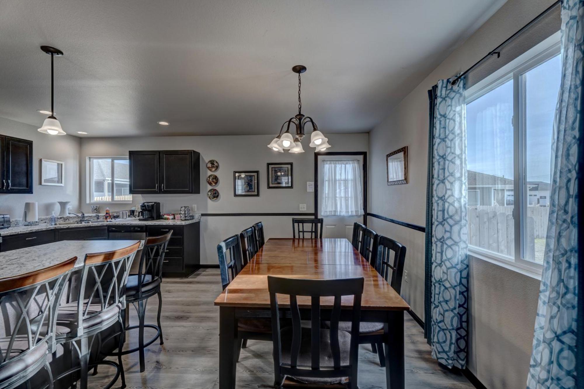 Family Friendly, Locally Owned, Home On A Hill! Rapid City Extérieur photo